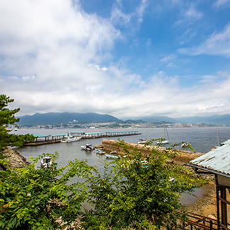 宿から見える宮島の風景